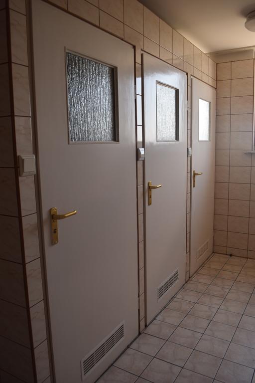Dom Studencki Atol Hostel Krasków Εξωτερικό φωτογραφία